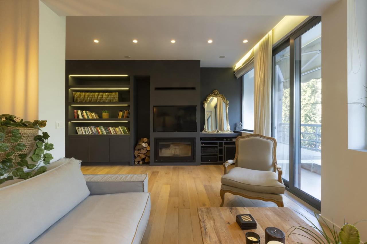 Elegant, Chic, Hip 2 Bedroom W/ Forest View In Athens! Esterno foto
